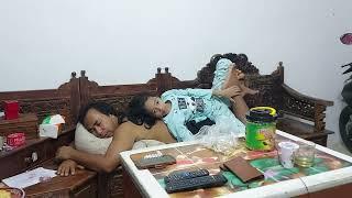 Abkara Tasykurun - Tasya Melepas rindu sama papa yang baru balik kerja