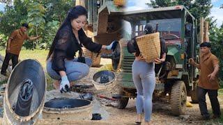 The genius girl removed the front axle to replace the bearings of her brother's broken tractor.