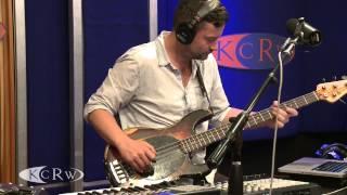 Bonobo performing "Sapphire" Live on KCRW