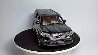 Toyota Land Cruiser 200 Коллекционная модель 1:24