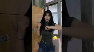 이쁘게 생긴 누나