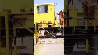 Train #trending #viralvideo 