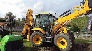 New JCB backhoe with DualDrive