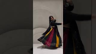 Loving this new garbo "Jogni" by @bhoomitrivediofficial & @ManasiParekh.Official