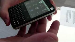 TELUS Motorola Charm Quick Overview - MobileSyrup.com