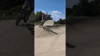 tech bangs #bmx #skatepark #tyreslide #tricks