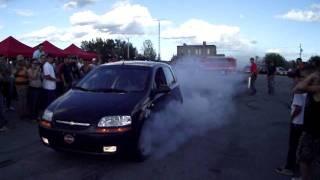 Chev.Aveo show de boucane Taschereau.AVI