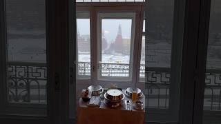 Лучший вид в Москве: утро в Национале #москва #отель #свадьба #свадьбамосква #путешествия #невеста