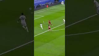  Right place, right time… Instinto goleador#UCL #Benzema #realmadrid