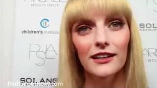 Red Carpet Roxy chats with model Lydia Hearst