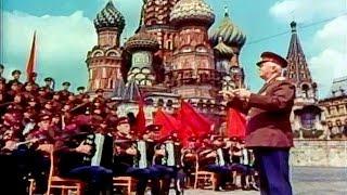 "Soldiers On the Road!" (or "Forward, on the Way!") - The Alexandrov Red Army Choir (1965)