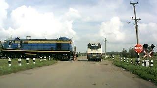 Поезд дальше не идёт ( Аварии на жд переездах )