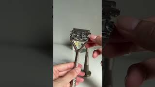 Which razor is right for me? Leaf Razor VS Single Edge