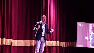 La facilité est la première raison d'échec d'une nation | Omar Guiga | TEDxUniversityOfSousse