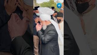 Hazrat Mirza Masroor Ahmad Inaugurates MTA Van | #shorts #islam #mta