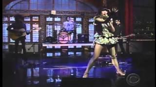 yeah yeah yeahs "Gold Lion" on Letterman 03/29/06