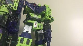 Review Toyworld TW-C Constructor (Masterpiece Devestator)