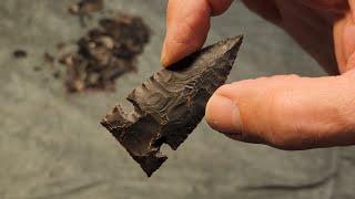 1816 - Rock to Point Flintknapping - Large Side-notched Point