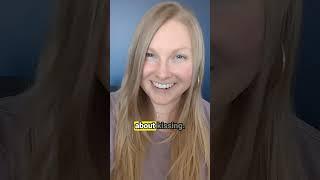 She Likes You!  (3 Clear Signs) #attraction