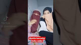 wanita bercadar buka cadar