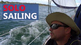 SOLO SAILING 25 NAUTICAL MILES in the Bay of Islands in New Zealand