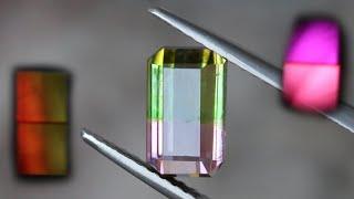 Gem Crystals that Split Colours