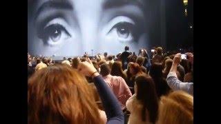 Adele Live in Köln 14 05 2016 Konzertbeginn mit "Hello"