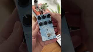 Unboxing the M-WAVE Mini Universe #mwave #miniuniverse #guitarpedals #unboxing #guitar #pedalboard