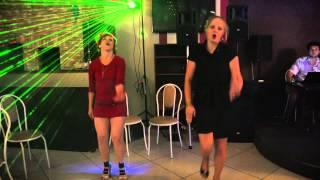 Вот как надо зажигать ! Russian girls dance !