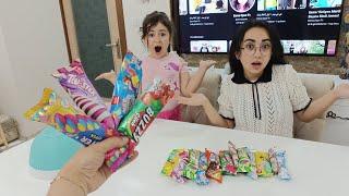 Esma ve Asya Yarışıyor En Çok Dondurmayı Bulan Kazanır Challenge - دي دي ميدو - لولو | قناة وناسة