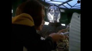 Star Trek:   Voyager - B'Elanna Tells Alien Robot About Data