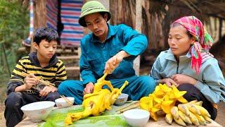 Dat had a happy meal with the kind policeman and his foster mother.