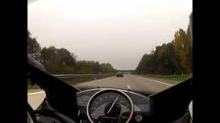 Yamaha R1 vs C63 AMG 535PS  Vmax 310