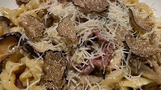 Boston, MA Truffle Pasta, Lobster Roll, Clam Chowder, Canolli  Oct. 2023