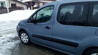 Замена  лампочки стоп сигнала.Citroen Berlingo.