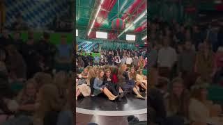 Oktoberfest 2022 in Rich Munich Devil's Wheel Teufelsrad - brave rich girls