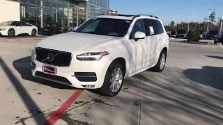 2017 Volvo XC90 AWD Momentum