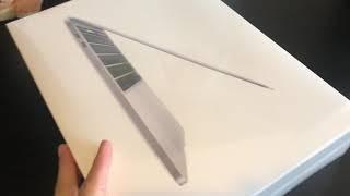 MacBook Pro Unboxing 2022