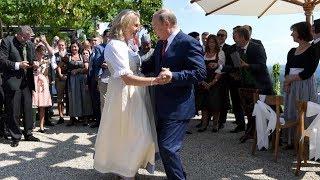 Putin dances with Austrian FM at her wedding