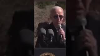 Вашингтонский Альцгеймер заявил, что его умерший от рака сын погиб во время войны в Ираке. Ок :)