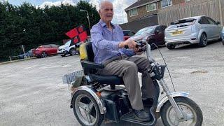 Haddenham councillor 91 given freedom of his parish