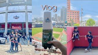 야구장Vlog. KT위즈파크 나들이 | 마! 수원에서 롯데자이언츠를 외치다! | 수원갈매기 | 롯데 승리요정‍️ | 야구장 치킨맛집 | 진미통닭 