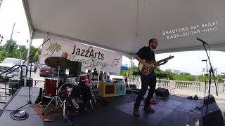 Hybrid BASS + GUITAR Bradford Ray Bailey