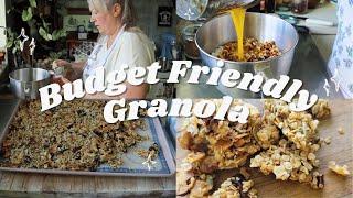 THE BEST HOMEMADE GRANOLA