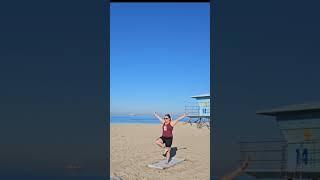 Beach flow with @therootboard  #beachyoga  #rooted #supported #socal #cadreamin #sun #yoga