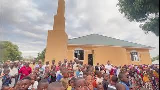 Shekhe Zando Akiwaombea Dua Wageni Siku ya Uzinduzi wa Masjid Kwangoso Miono