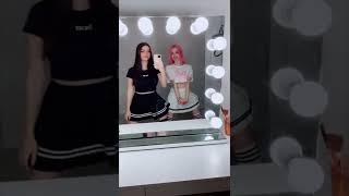 Julia Burch And Lauren Burch Trend Tiktok Videos 0020