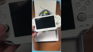 Unboxing a PSVita like it’s 2012…