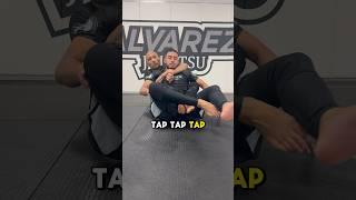 White Belt Tips: NEVER Cross your Feet! #BrazilianJiuJitsu #ArlingtonTX #BJJ #JiuJitsu #Grappling