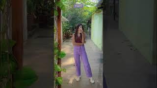 Mirror Poses In Jeans & Top | #howtopose #Classyposes #ashortaday | Santoshi Megharaj